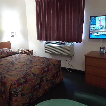 Intown Suites Houston Intercontinental Экстерьер фото