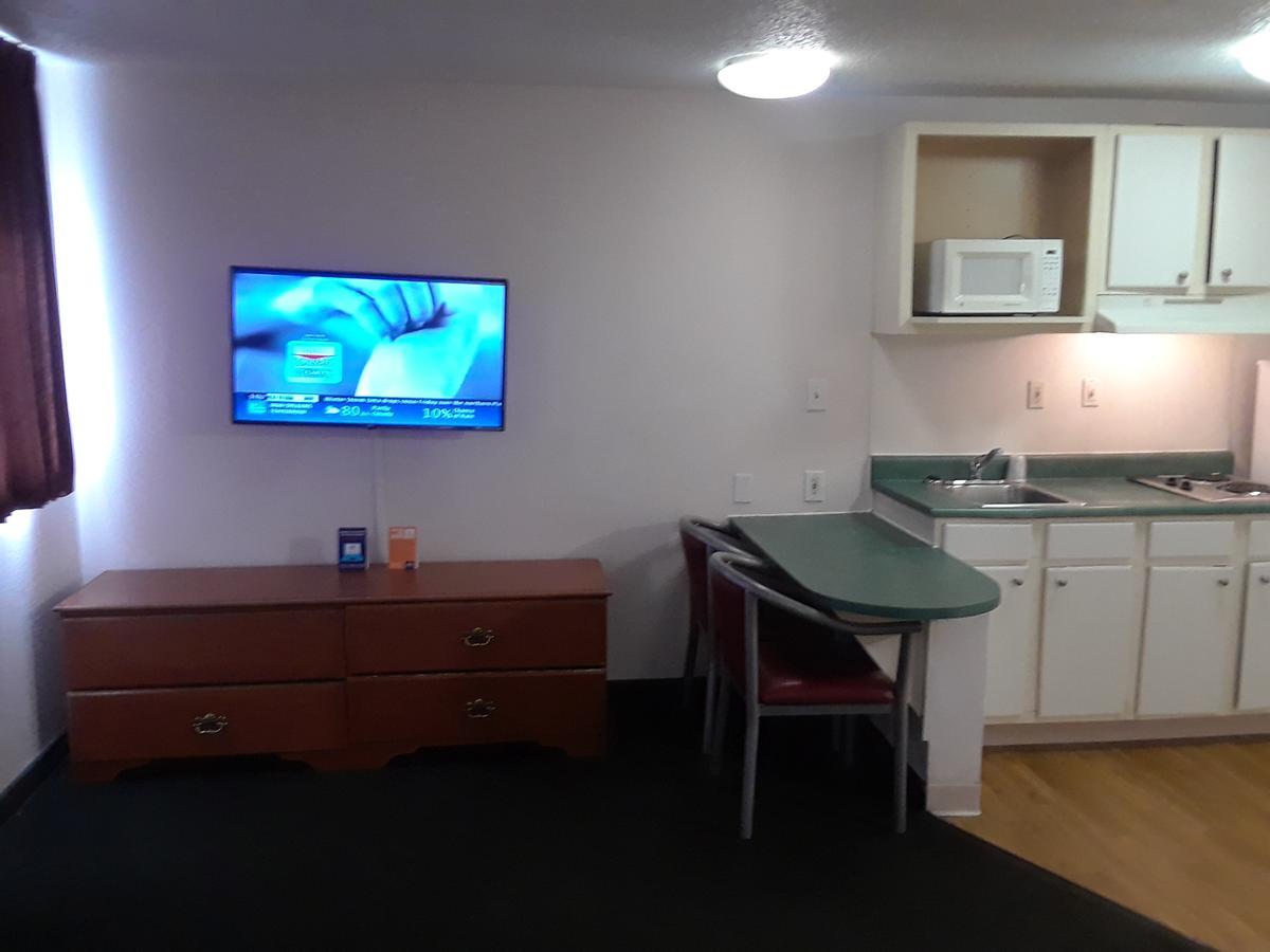 Intown Suites Houston Intercontinental Экстерьер фото